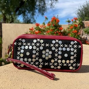 Isabella Fiore Buttons Wristlet with Detachable Strap